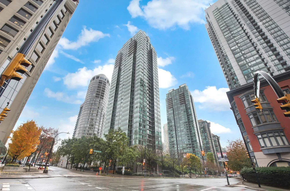 1203 1200 W GEORGIA STREET, Vancouver BC V6E 4R2, Vancouver BC — Residential for Sale - Photo 2