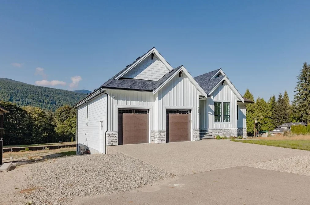 1203 CASTLE ROAD, Gibsons BC V0N 1V5, Gibsons BC — Residential for Sale - Photo 2