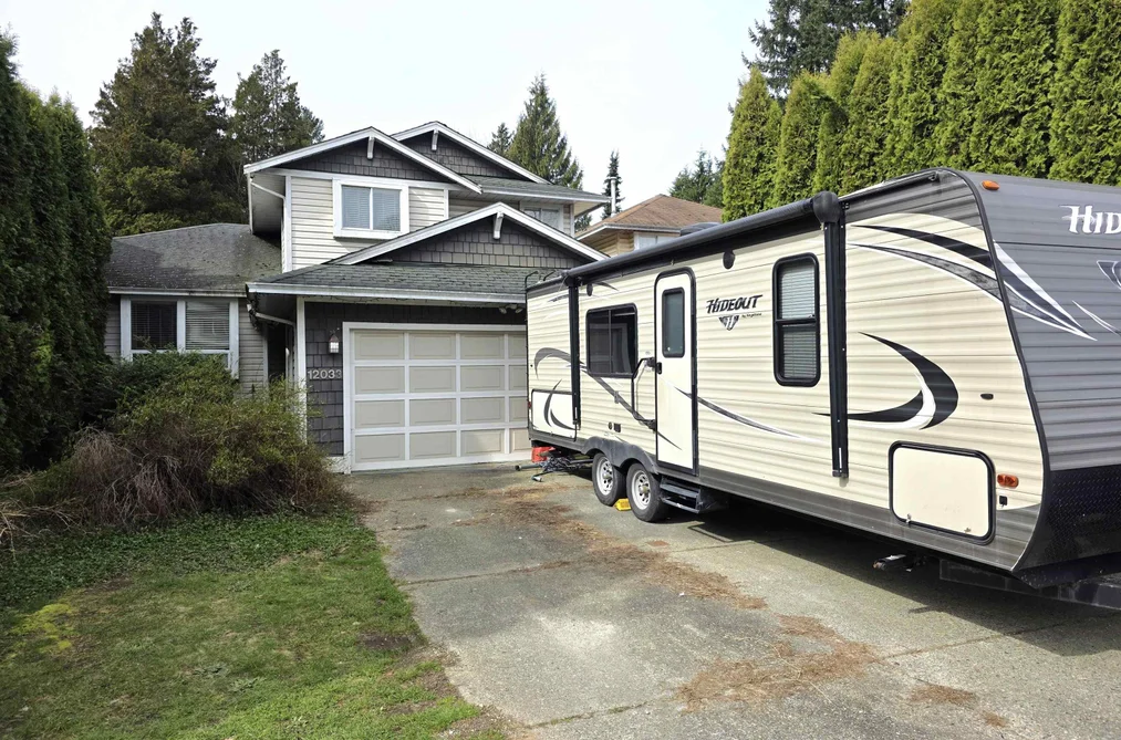 House for sale at 12033 206b Street Maple Ridge British Columbia - MLS: R3114428