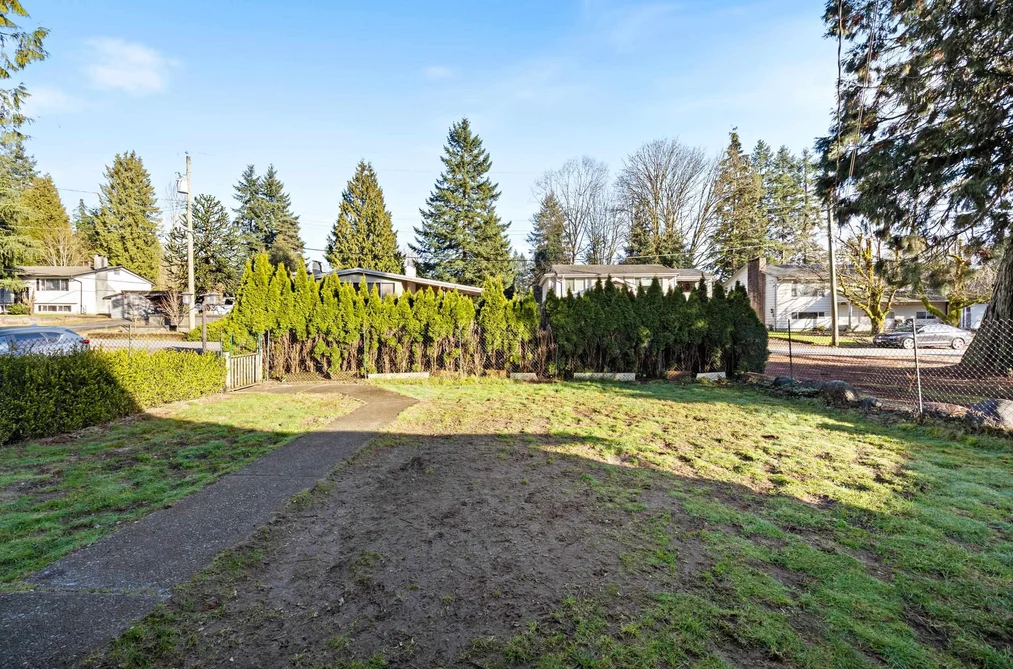12037 208 STREET, Maple Ridge BC V2X 4W9, Maple Ridge BC — Residential for Sale - Photo 3
