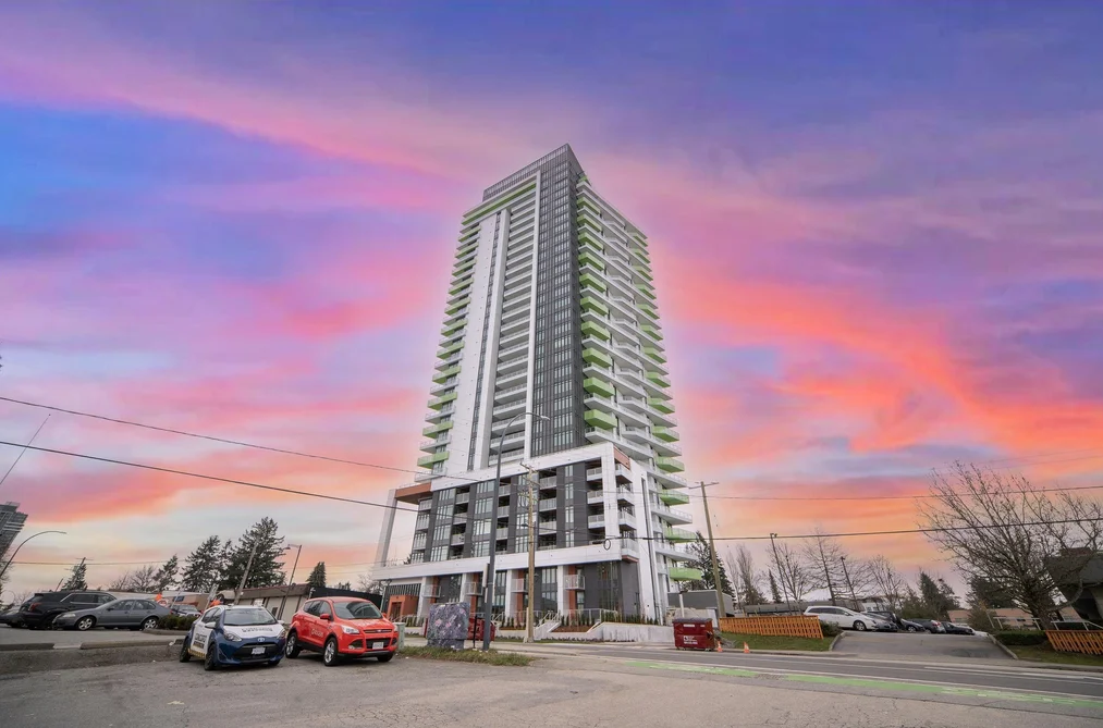 Condo for sale at 1204 10428 Whalley Boulevard Surrey British Columbia - MLS: R3157578