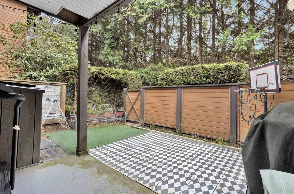 1204 10620 150 STREET, Surrey BC V3R 7S1, Surrey BC — Residential for Sale — Photo 11 of 22