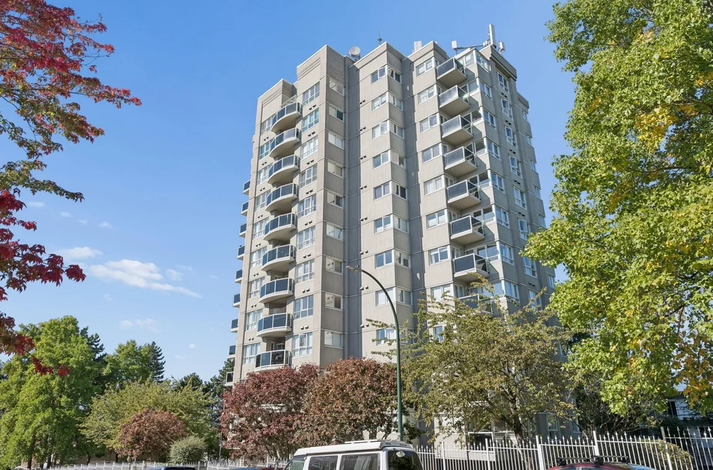 Condo for sale at 1204 1833 Frances Street Vancouver British Columbia - MLS: R3170707