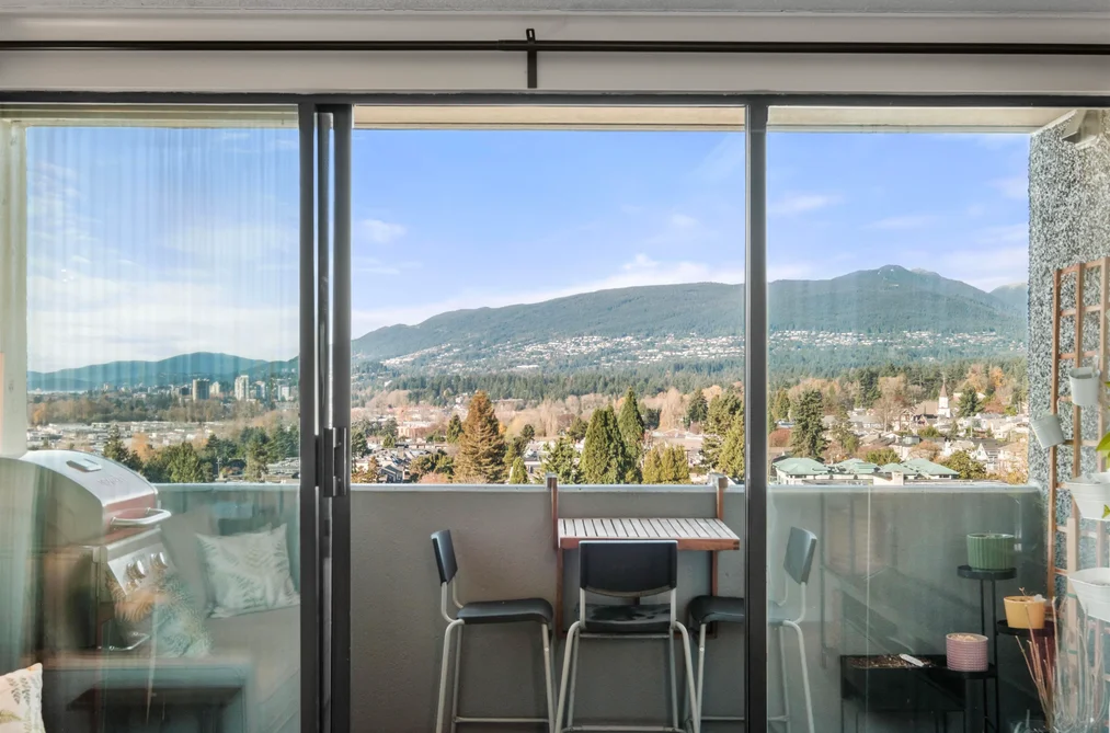 Condo for sale at 1205 110 W 4th Street North Vancouver British Columbia - MLS: R3131643