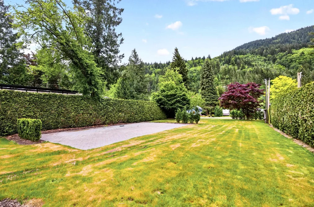 Property for sale at 12051 Hodgkin Road Mission British Columbia - MLS: R3075071