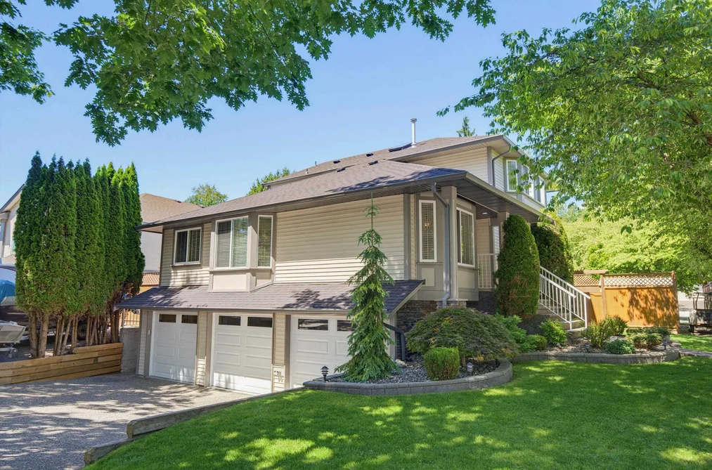 12057 238 STREET, Maple Ridge BC V4R 4X4, Maple Ridge BC — Residential for Sale - Main Photo