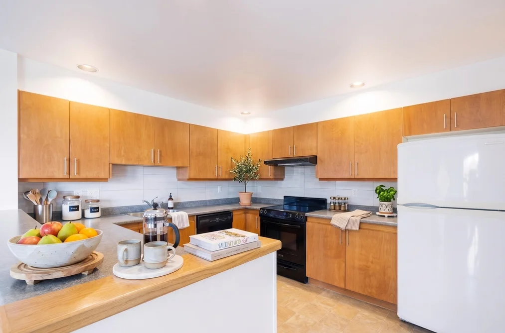 1206 33 CHESTERFIELD PLACE, North Vancouver BC V7M 3K4, North Vancouver BC — Residential for Sale - Photo 4
