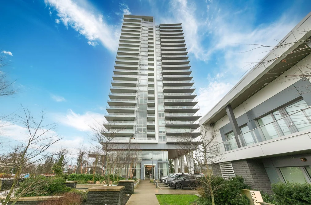 1207 200 KLAHANIE COURT, West Vancouver BC V7P 3P5, West Vancouver BC — Residential for Sale - Photo 2