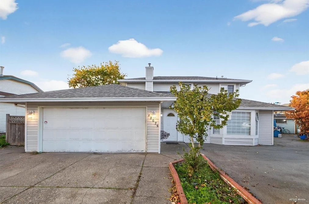 House for sale at 12079 84a Avenue Surrey British Columbia - MLS: R3106309