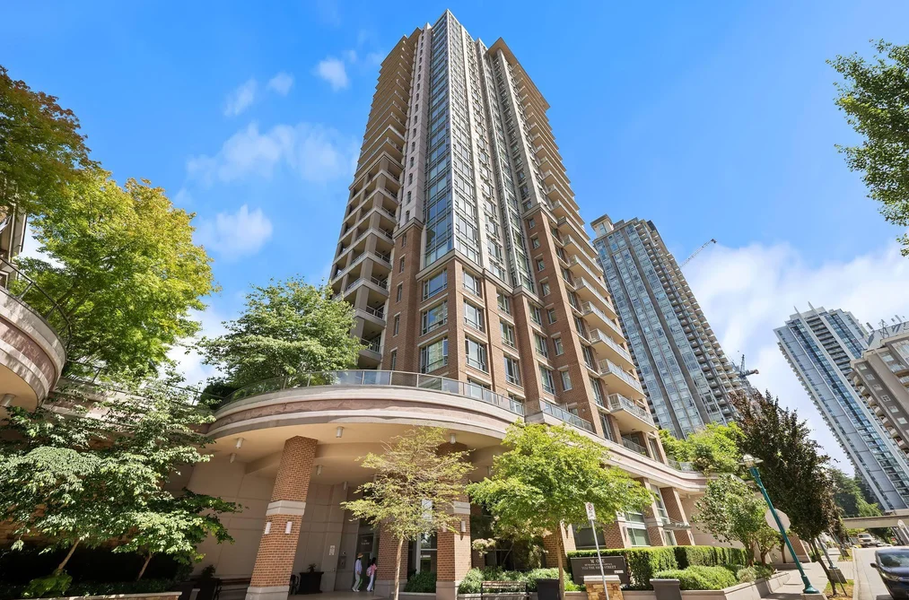 Condo for sale at 1208 1155 The High Street Coquitlam British Columbia - MLS: R3145368