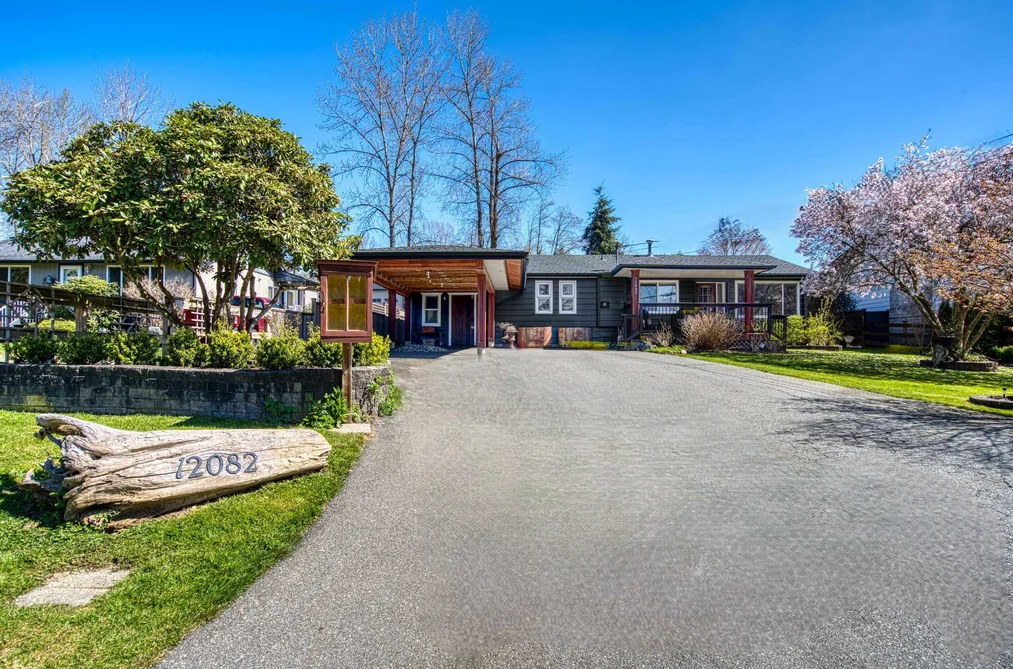 House for sale at 12082 261 Street Maple Ridge British Columbia - MLS: R3111161