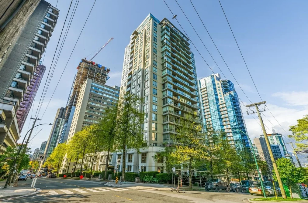 Condo for sale at 1209 1420 W Georgia Street Vancouver British Columbia - MLS: R3115461