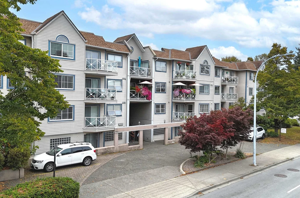 Condo for sale at 121 12101 80 Avenue Surrey British Columbia - MLS: R3115877
