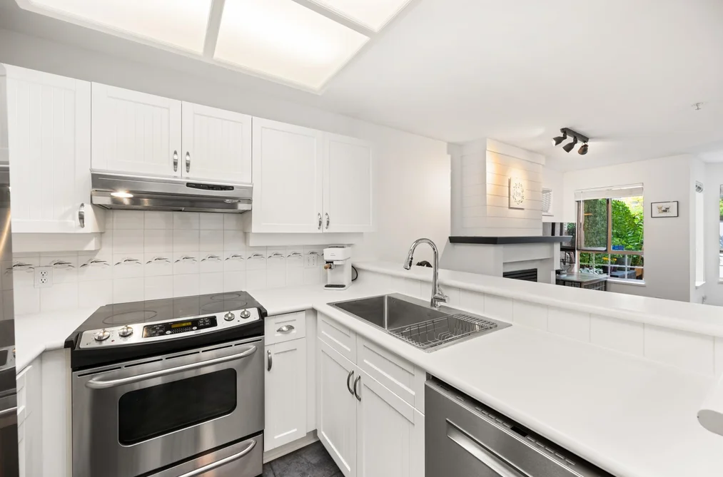 121 22025 48 AVENUE, Langley BC V3A 8L2, Langley BC — Residential for Sale — Photo 3 of 40