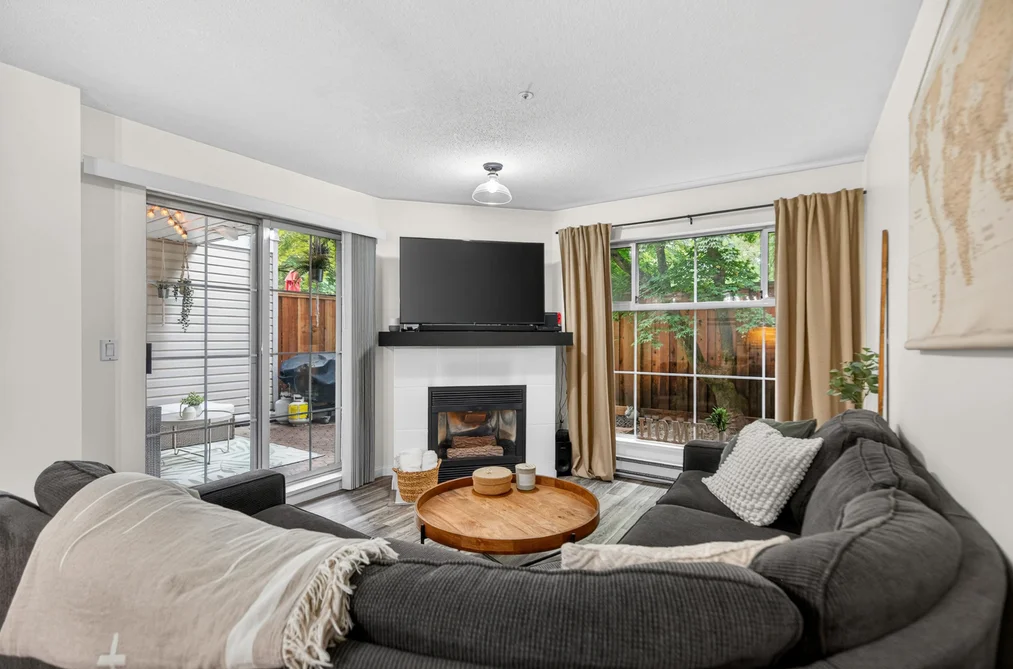 Condo for sale at 121 2678 Dixon Street Port Coquitlam British Columbia - MLS: R3128435