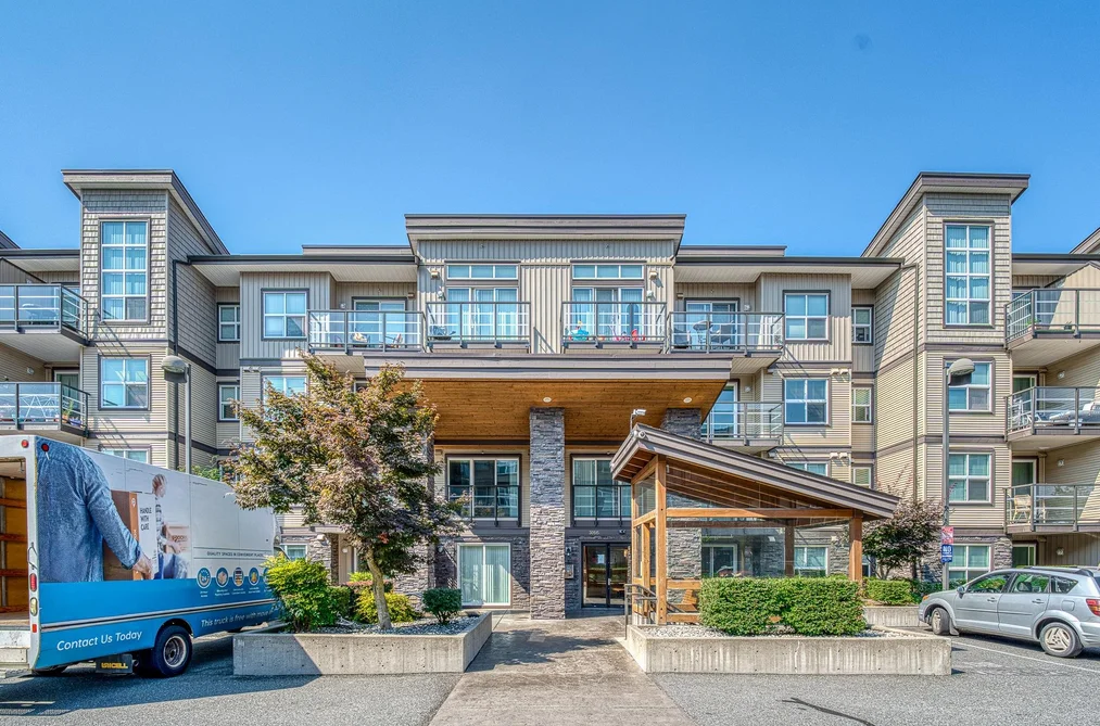 Condo for sale at 121 30515 Cardinal Avenue Abbotsford British Columbia - MLS: R3098849