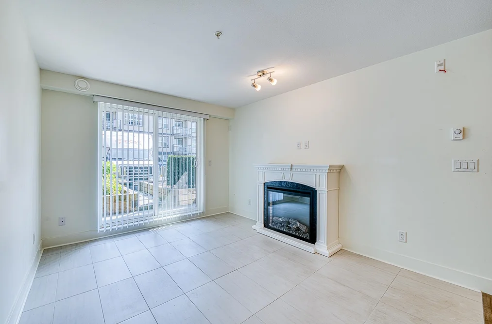 121 30515 CARDINAL AVENUE, Abbotsford BC V2T 0A8, Abbotsford BC — Residential for Sale - Photo 4