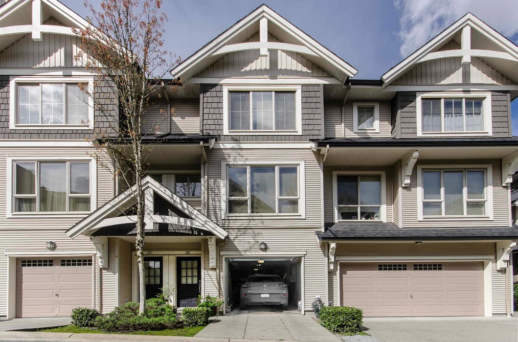 121 3105 DAYANEE SPRINGS BOULEVARD, Coquitlam BC V3E 0C2, Coquitlam BC — Residential for Sale - Photo 2