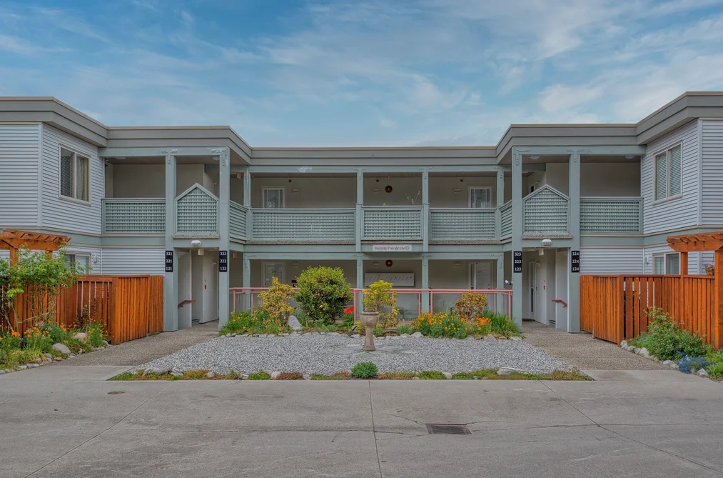 Condo for sale at 121 5780 Trail Avenue Sechelt British Columbia - MLS: R3124570
