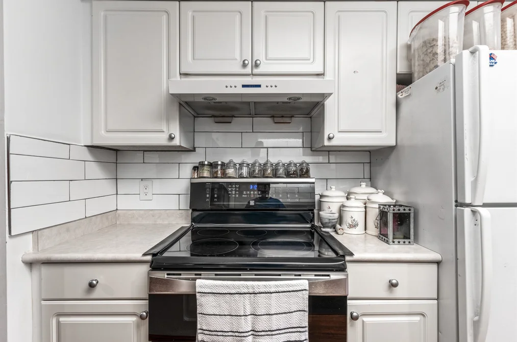 121 8655 KING GEORGE BOULEVARD, Surrey BC V3W 5C4, Surrey BC — Residential for Sale — Photo 12 of 39