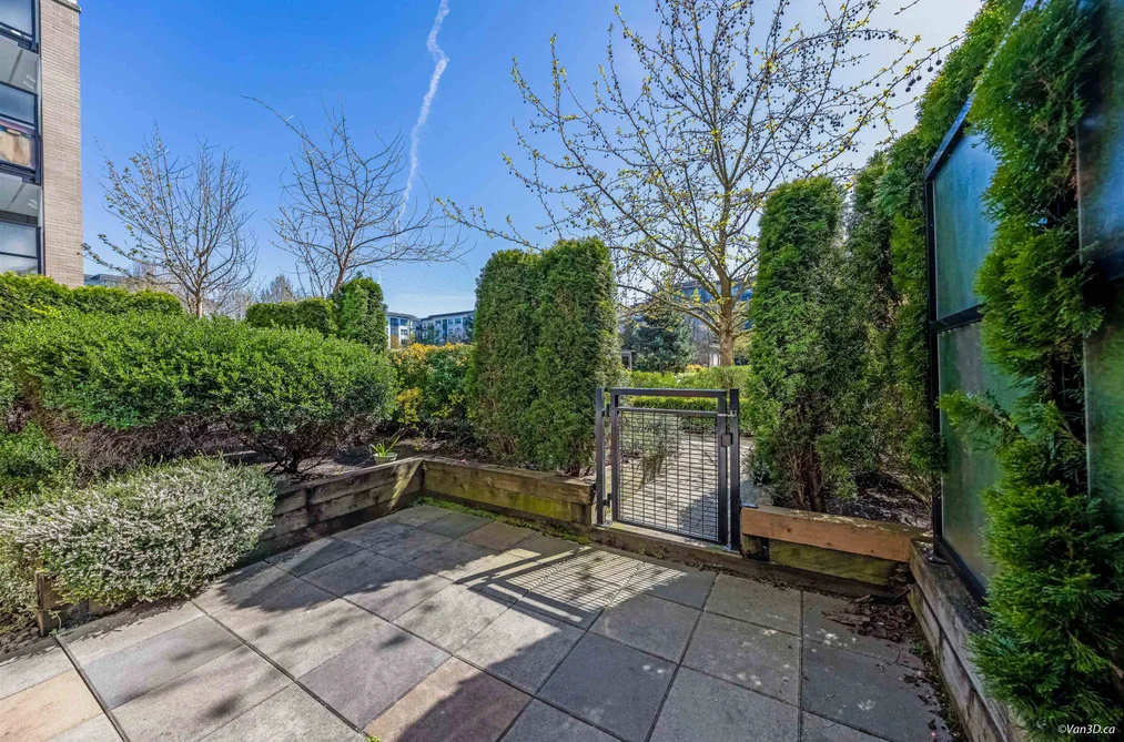 Condo for sale at 121 9366 Tomicki Avenue Richmond British Columbia - MLS: R3110617