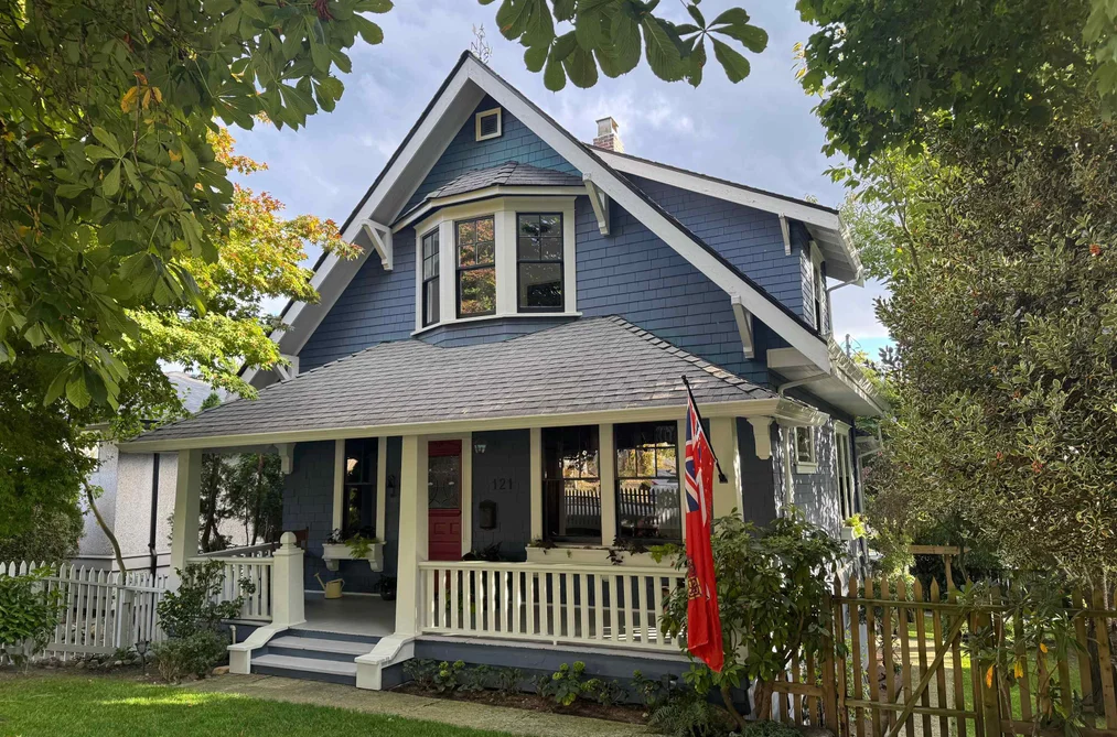 121 E 27th St, North Vancouver, BC - MLS: R3173128