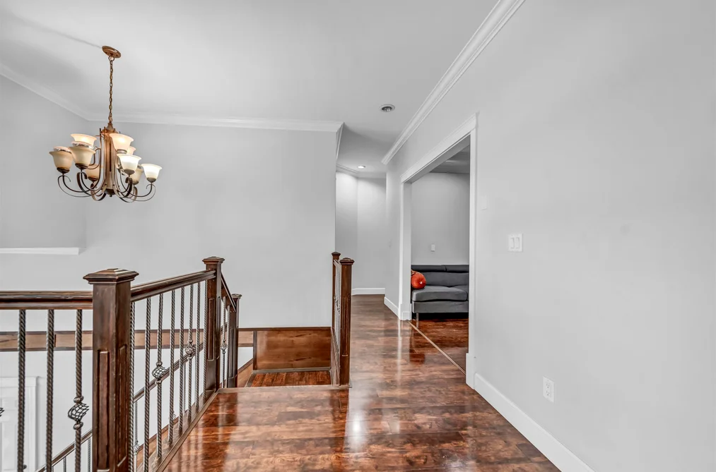 12101 84 Avenue, Surrey, BC - MLS: R3161603 - Photo 4 12101 84 Avenue, Surrey, BC - MLS: R3161603 - Photo 4