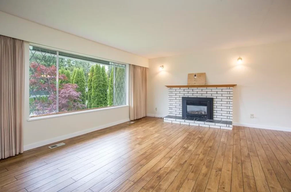 12104 261 STREET, Maple Ridge BC V2W 2A6, Maple Ridge BC — Residential for Sale - Photo 2