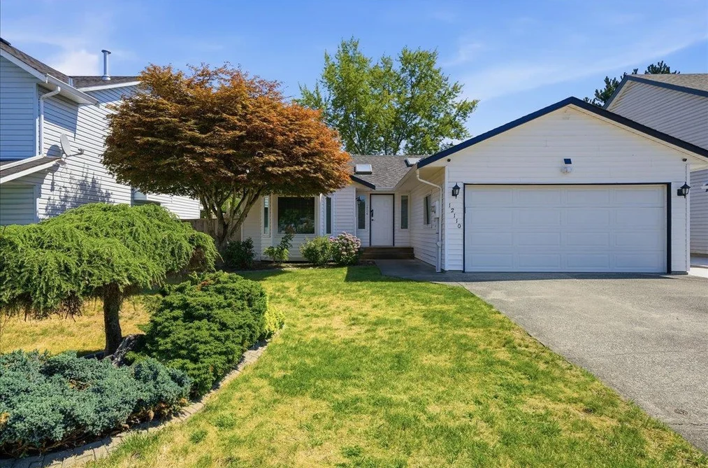 House for sale at 12110 Blossom Street Maple Ridge British Columbia - MLS: R3153017