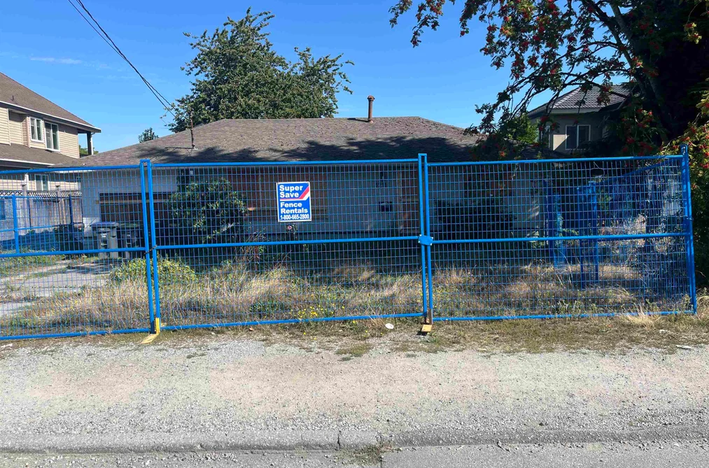 House for sale at 12111 84 Avenue Surrey British Columbia - MLS: R3154077
