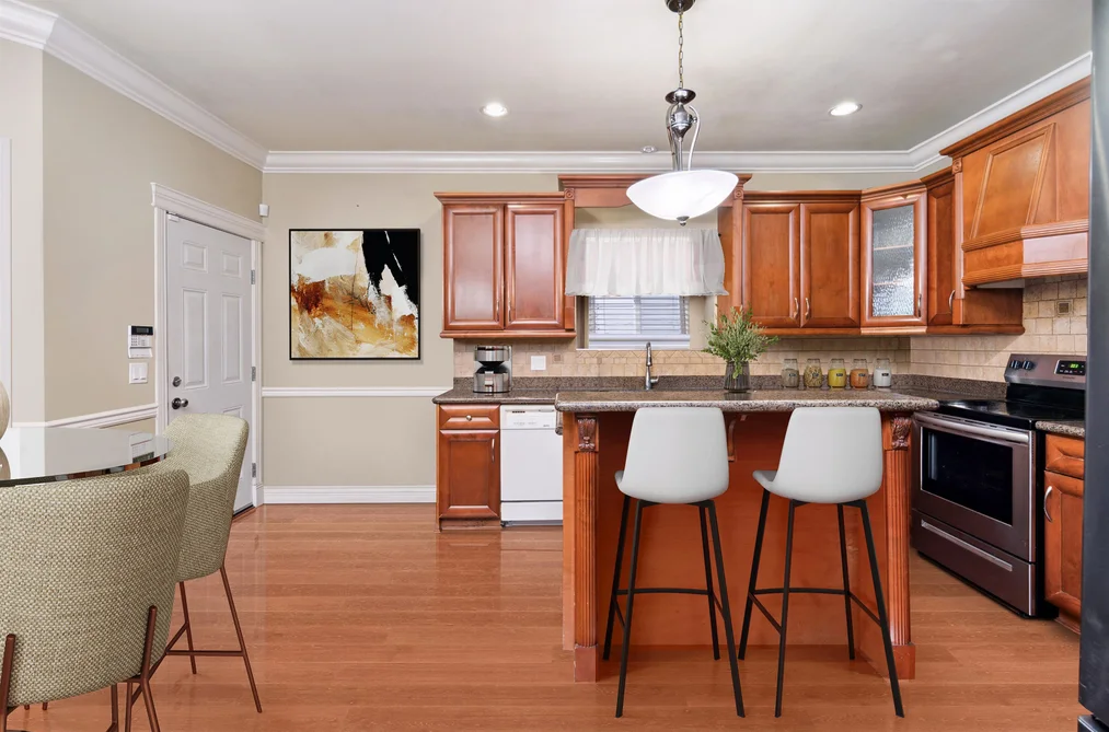 12141 96 AVENUE, Surrey BC V3V 1W5, Surrey BC — Residential for Sale - Photo 6