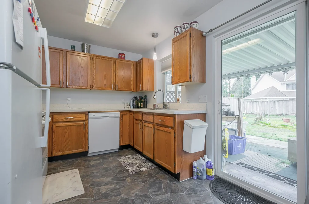 12145 207A STREET, Maple Ridge BC V7M 1W4, Maple Ridge BC — Residential for Sale - Photo 4