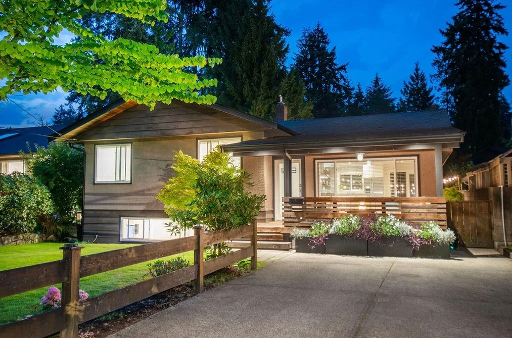 House for sale at 1218 W 22nd Street North Vancouver British Columbia - MLS: R3162179