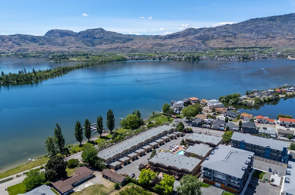 Condo for sale at 122 5401 Lakeshore Drive No City Value British Columbia - MLS: R3131698
