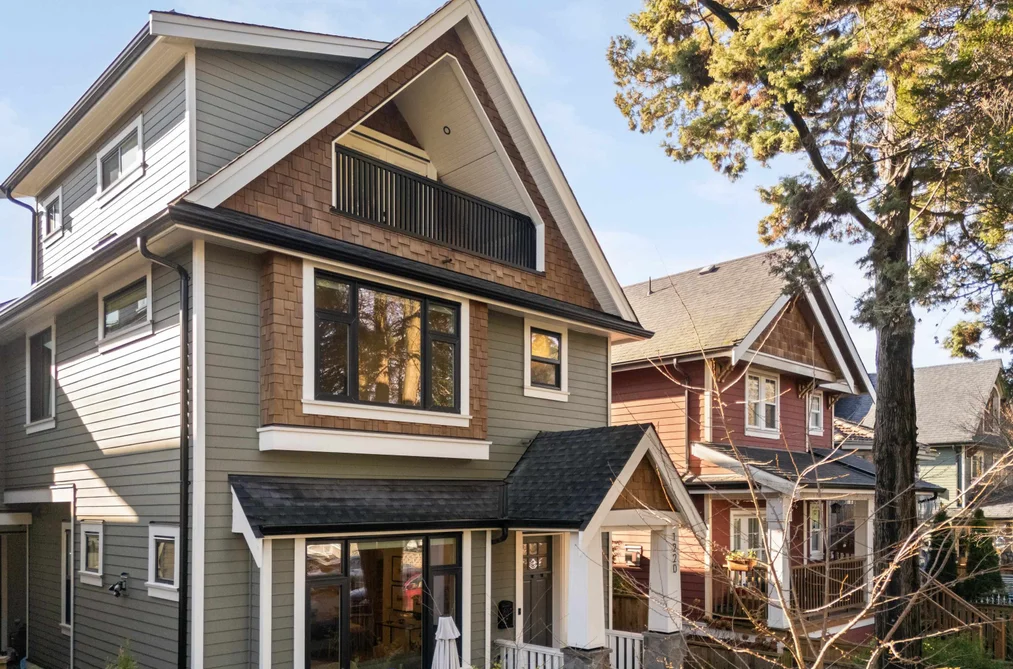 Half Duplex for sale at 1220 E 11th Avenue Vancouver British Columbia - MLS: R3108110