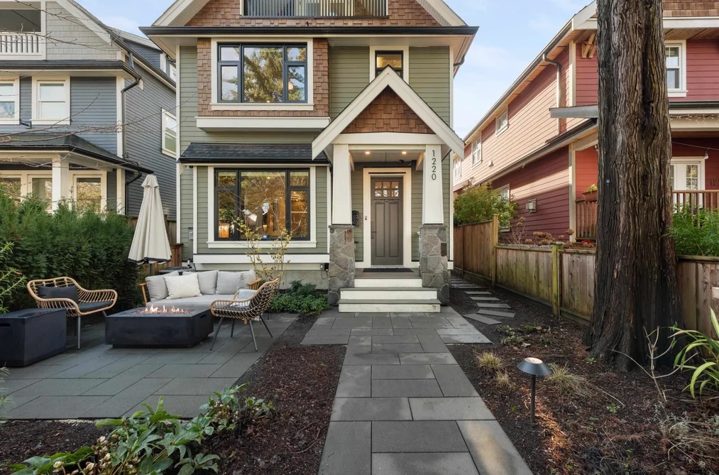 1220 E 11TH AVENUE, Vancouver BC V5T 2G3, Vancouver BC — Residential for Sale - Photo 2