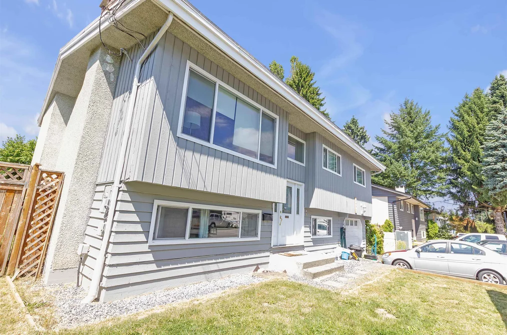 12209 221 STREET, Maple Ridge BC V2X 5T4, Maple Ridge BC — Residential for Sale - Photo 2