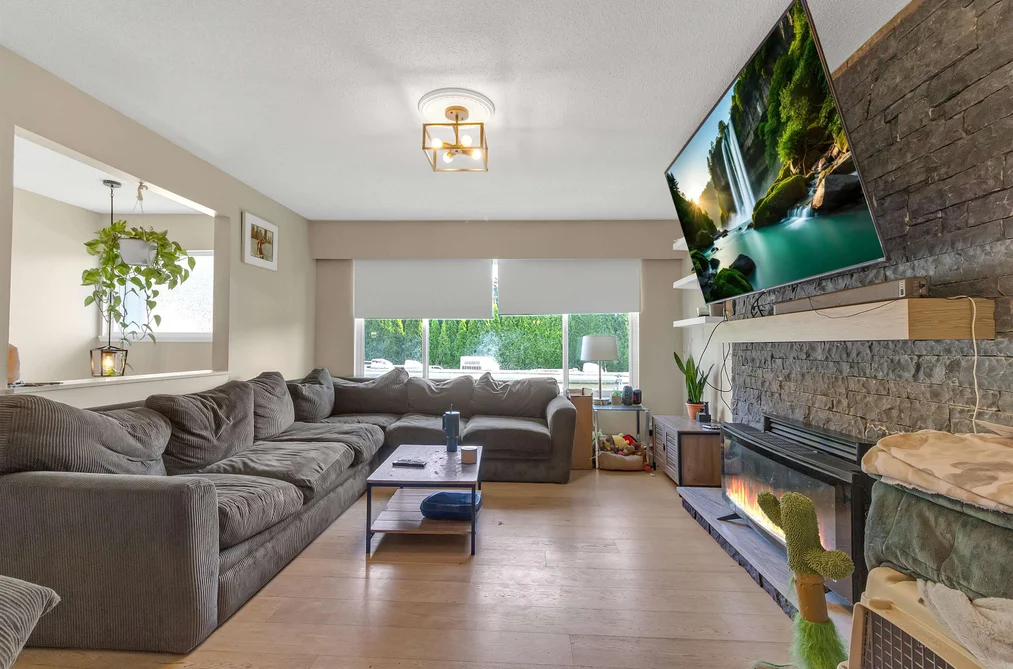 12209 221 STREET, Maple Ridge BC V2X 5T4, Maple Ridge BC — Residential for Sale - Photo 3