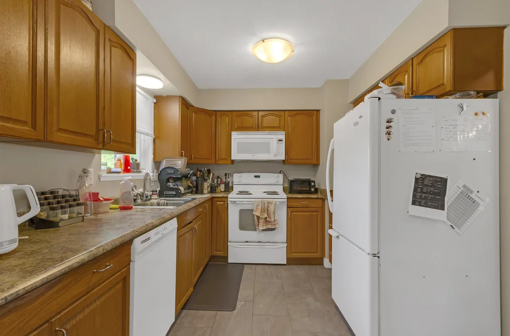 12209 221 STREET, Maple Ridge BC V2X 5T4, Maple Ridge BC — Residential for Sale - Photo 6
