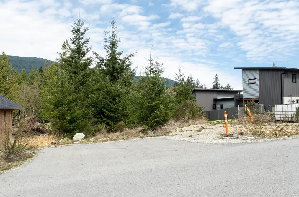 Property for sale at 1221 Castle Road Gibsons British Columbia - MLS: R3107136