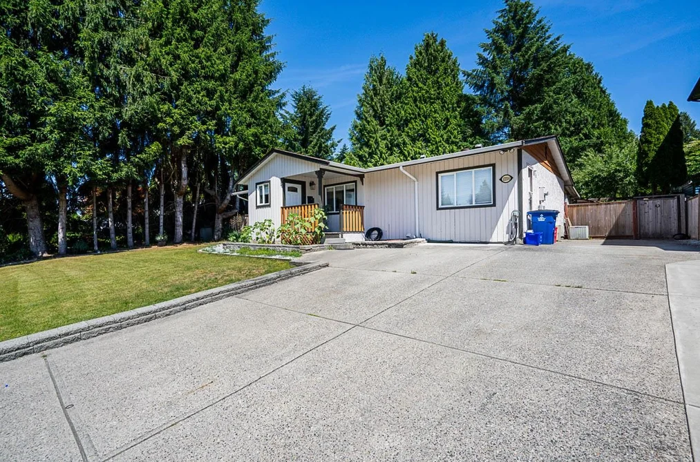12214 211 St, Maple Ridge, BC - MLS: R3171681