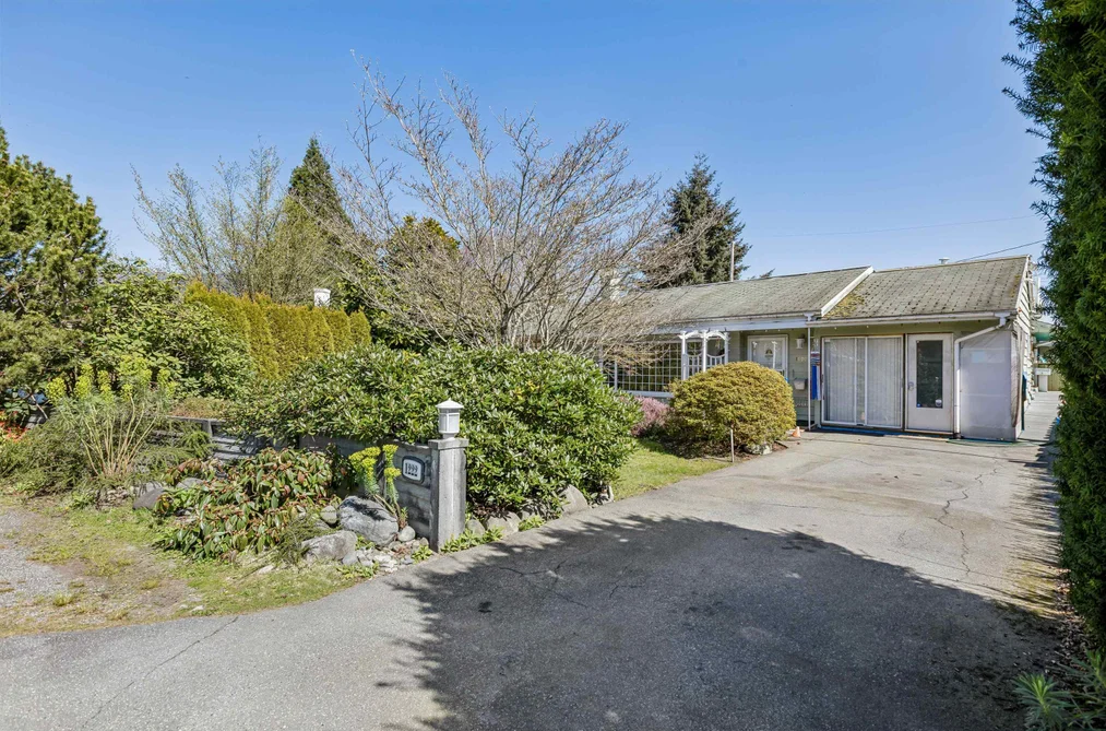 1222 ROSEWOOD CRESCENT, North Vancouver BC V7P 1H4, North Vancouver BC — Residential for Sale - Photo 2