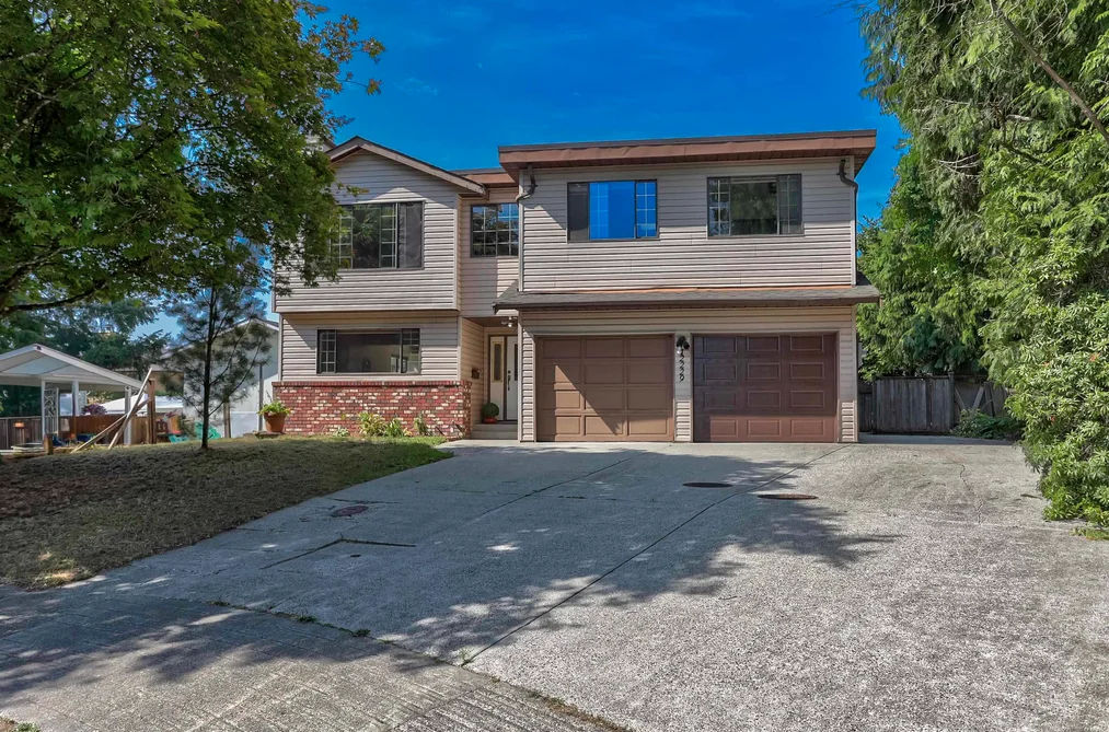 House for sale at 12229 Forest Place Maple Ridge British Columbia - MLS: R3149186