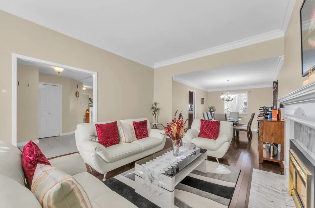 12231 63A Avenue, Surrey, BC - House for Sale - Photo 2 of 40
