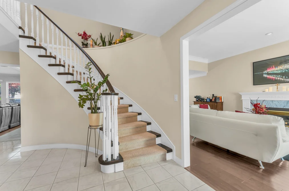 12231 63A Avenue, Surrey, BC - House for Sale - Photo 7 of 40