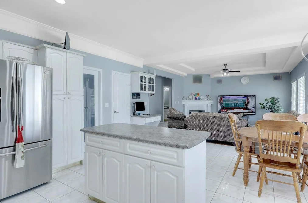 12242 98A AVENUE, Surrey BC V3V 7S5, Surrey BC — Residential for Sale — Photo 15 of 40