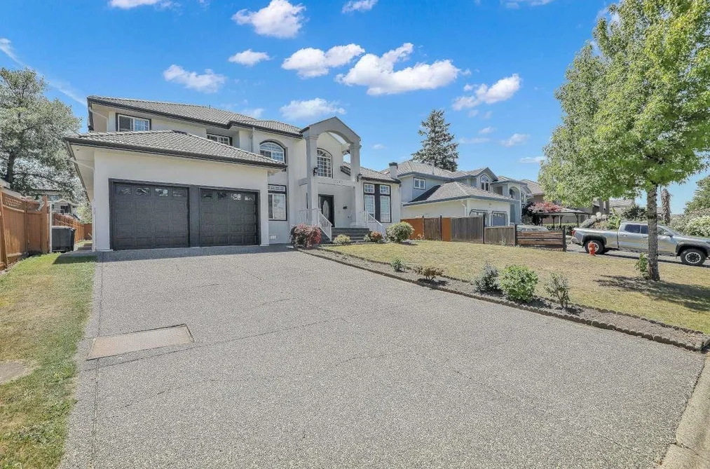12242 98A AVENUE, Surrey BC V3V 7S5, Surrey BC — Residential for Sale — Photo 3 of 40