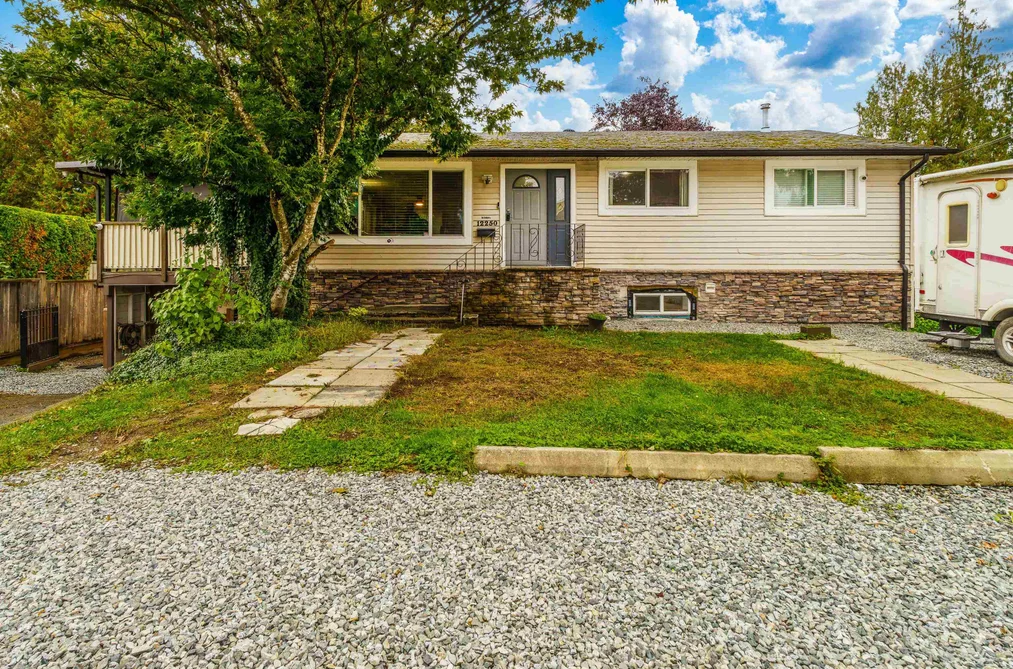12250 218 STREET, Maple Ridge BC V2X 5M5, Maple Ridge BC — Residential for Sale - Photo 2