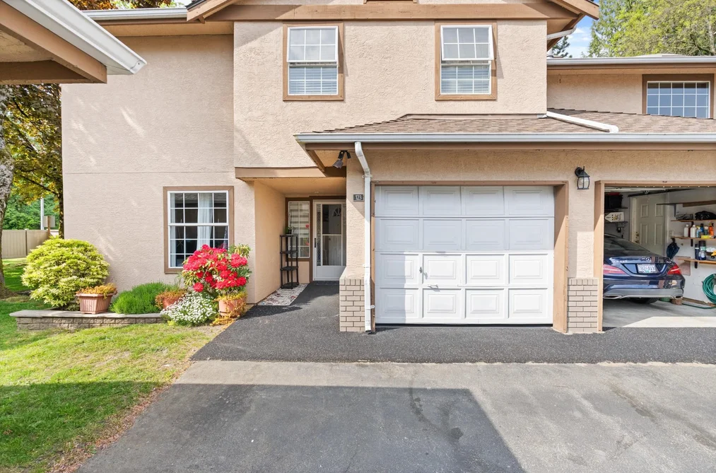 123 14861 98 AVENUE, Surrey BC V3R 9Z8, Surrey BC — Residential for Sale - Photo 2