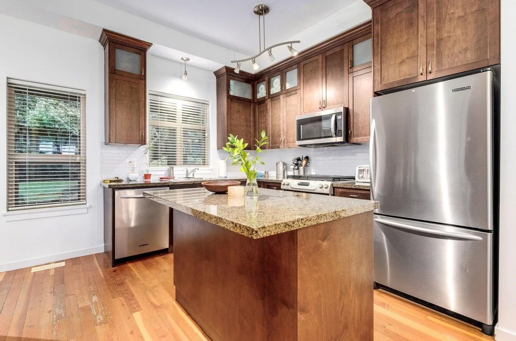 123 250 SALTER STREET, New Westminster BC V3M 0B7, New Westminster BC — Residential for Sale - Photo 2